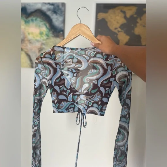 Glassons Top - Picture 2 of 2